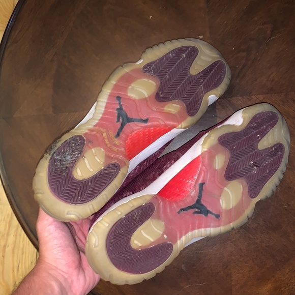 Jordan Sneakers - Picture 5 of 5